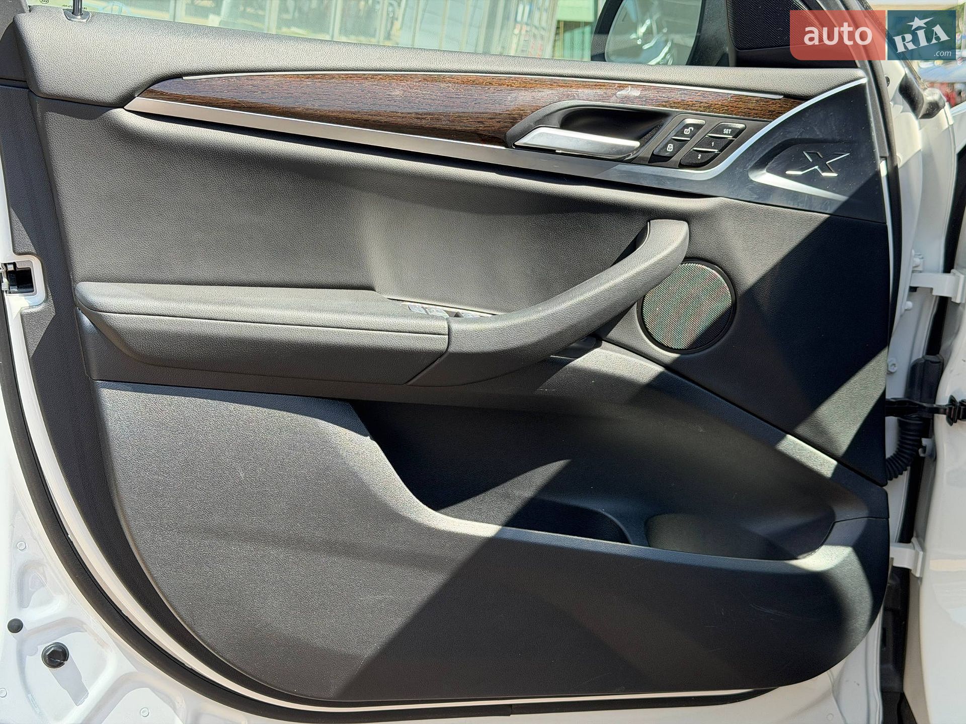 BMW X4 2024 VIN 5UX33DT09S9Y72732 фото оголошення 16 з 41
