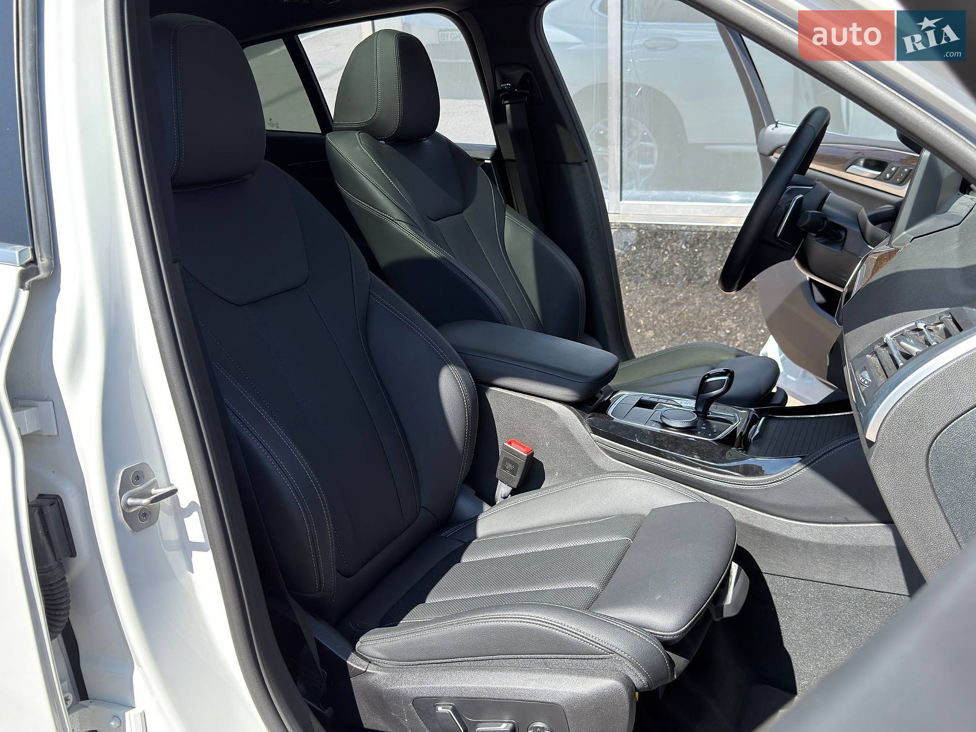 BMW X4 2024 VIN 5UX33DT09S9Y72732 фото оголошення 22 з 41