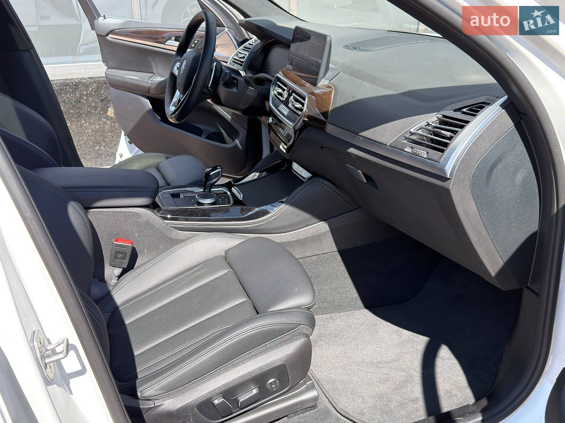 BMW X4 2024 VIN 5UX33DT09S9Y72732 фото оголошення 21 з 41