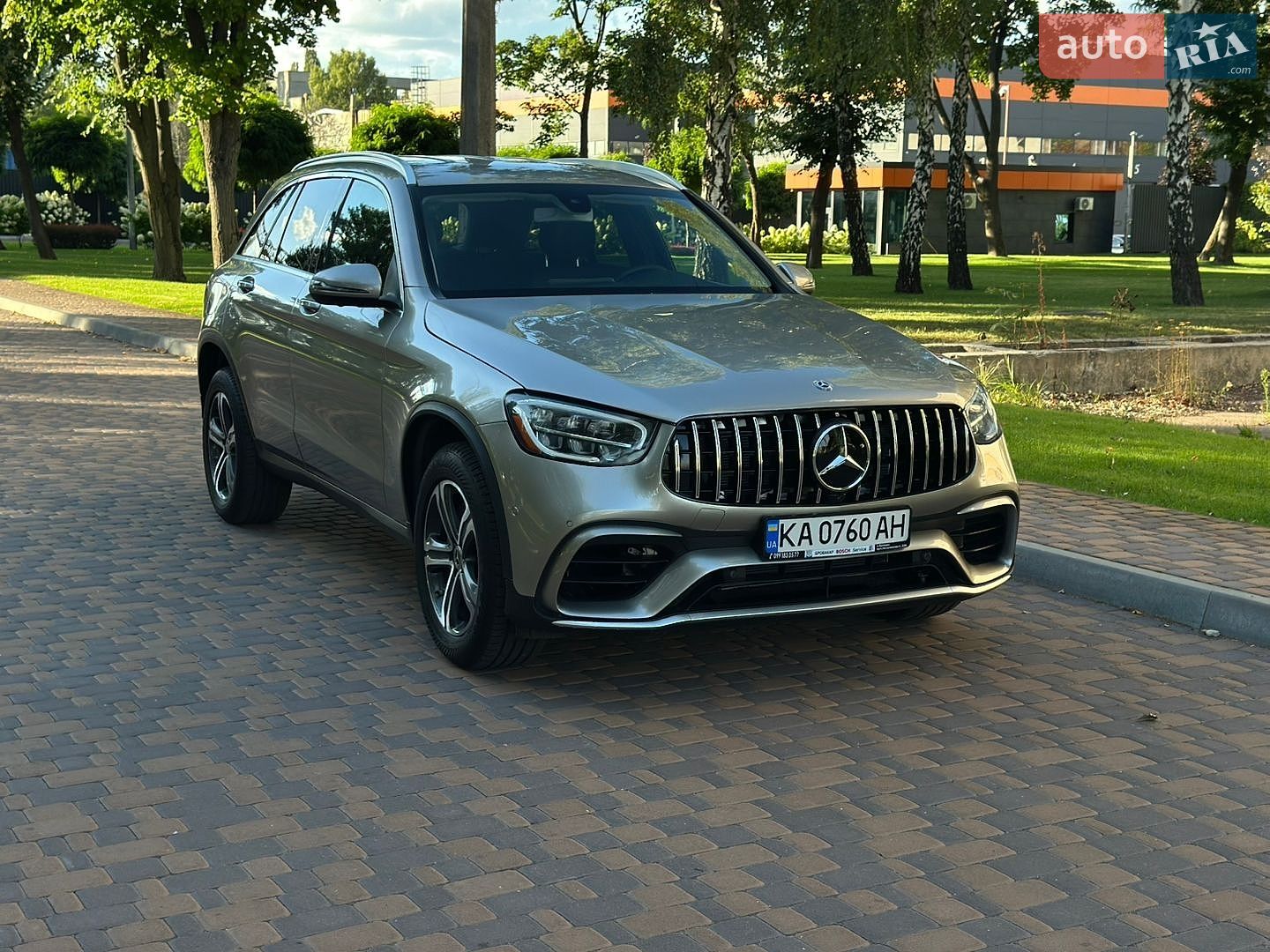 Mercedes-Benz GLC-Class 2019 VIN WDC0G8DB2LF751263 фото оголошення 2 з 27