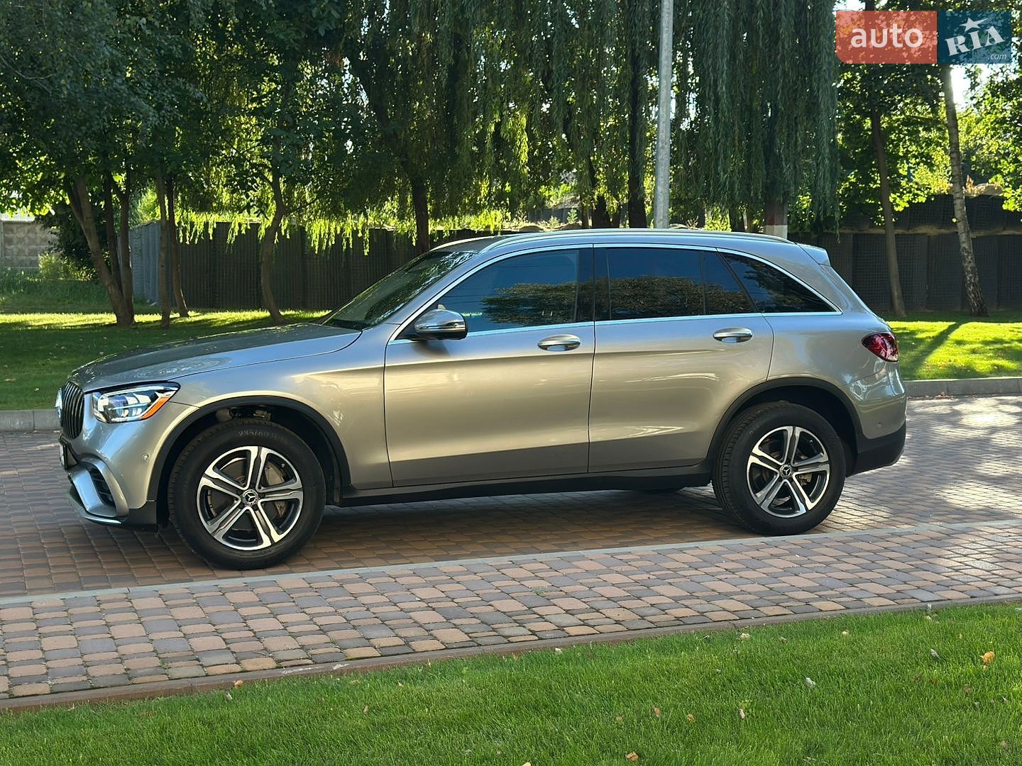 Mercedes-Benz GLC-Class 2019 VIN WDC0G8DB2LF751263 фото оголошення 4 з 27