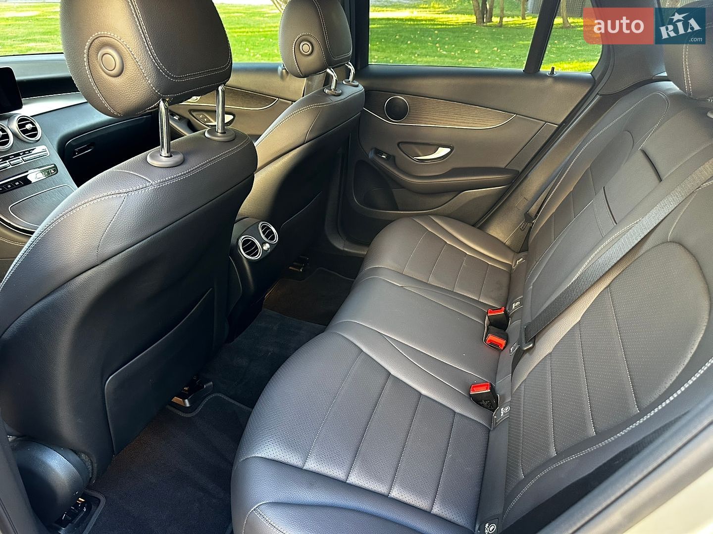 Mercedes-Benz GLC-Class 2019 VIN WDC0G8DB2LF751263 фото оголошення 10 з 27
