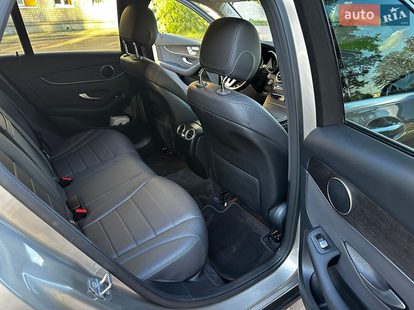 Mercedes-Benz GLC-Class 2019 VIN WDC0G8DB2LF751263 фото оголошення 14 з 27