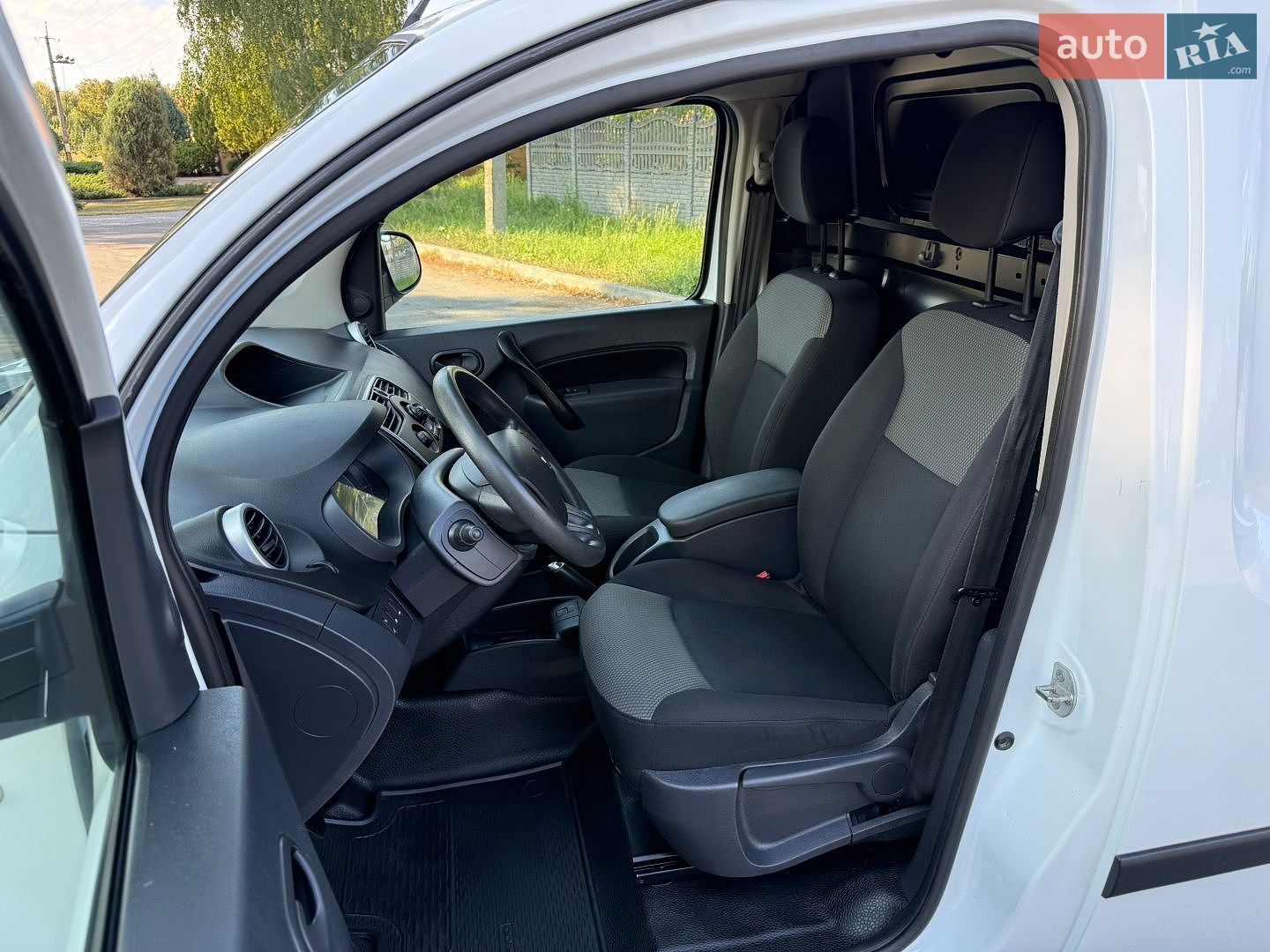 Renault Kangoo 2021 VIN VF1WF000367947203 фото оголошення 46 з 100