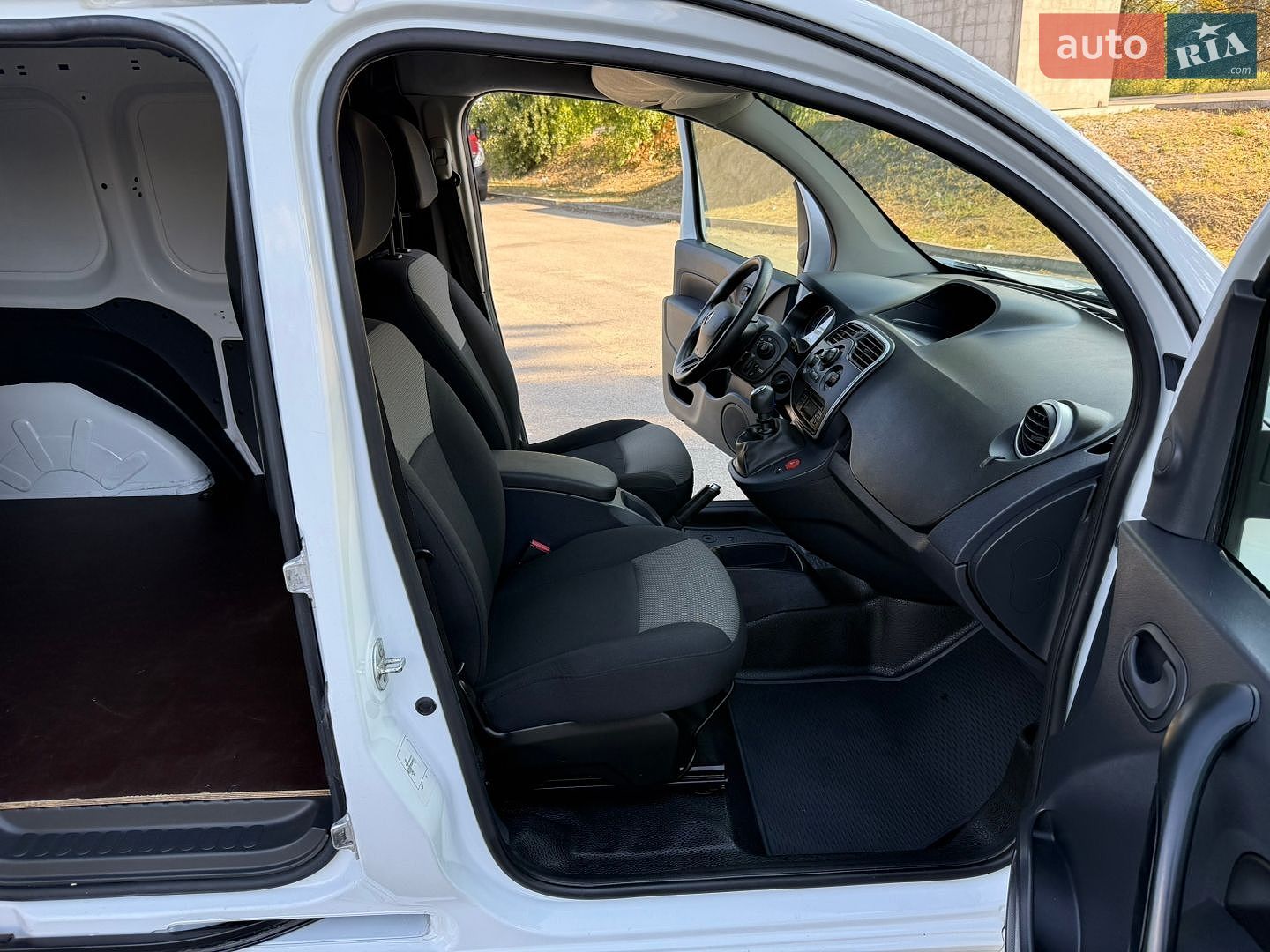 Renault Kangoo 2021 VIN VF1WF000367947203 фото оголошення 47 з 100