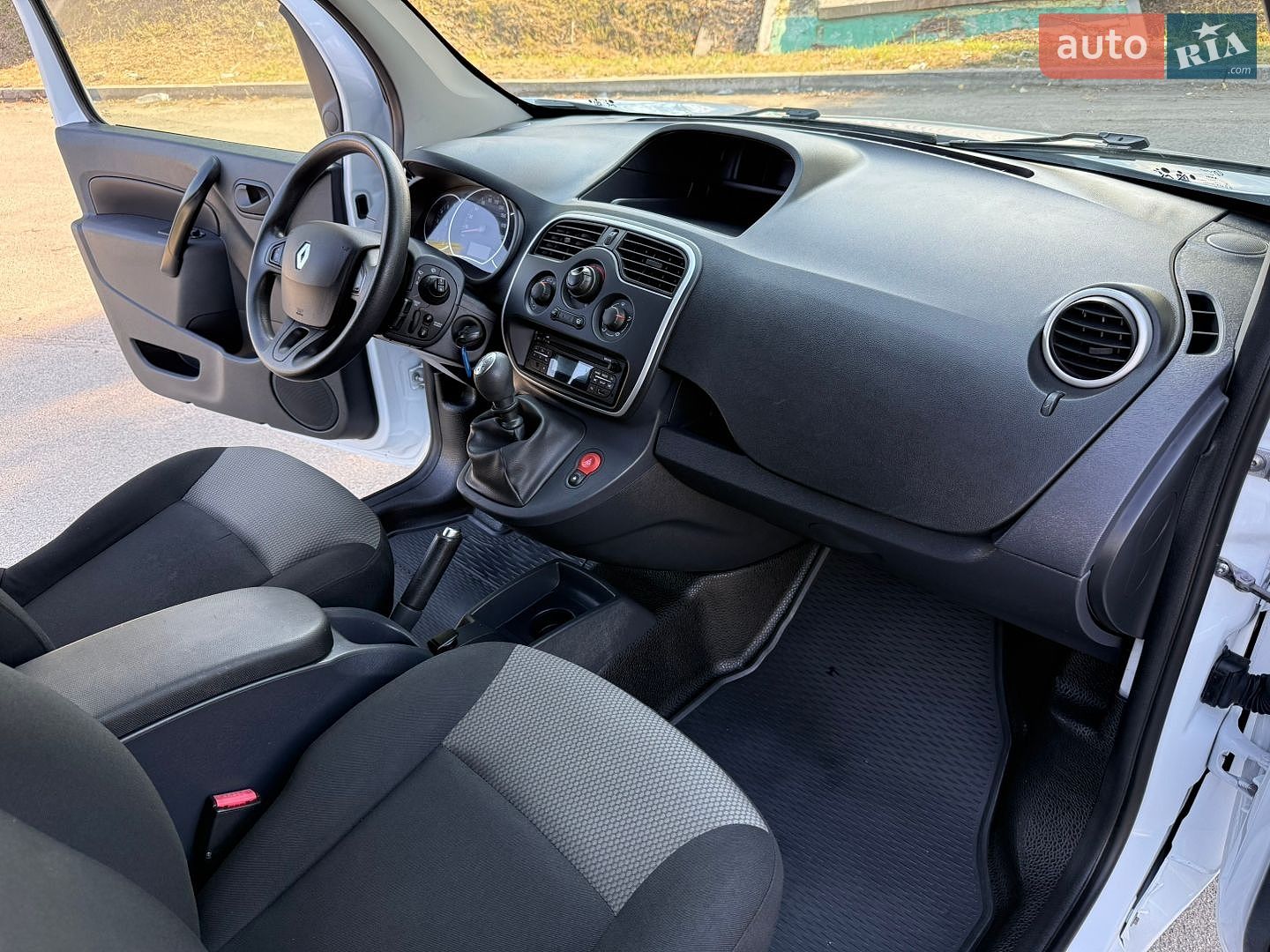 Renault Kangoo 2021 VIN VF1WF000367947203 фото оголошення 52 з 100