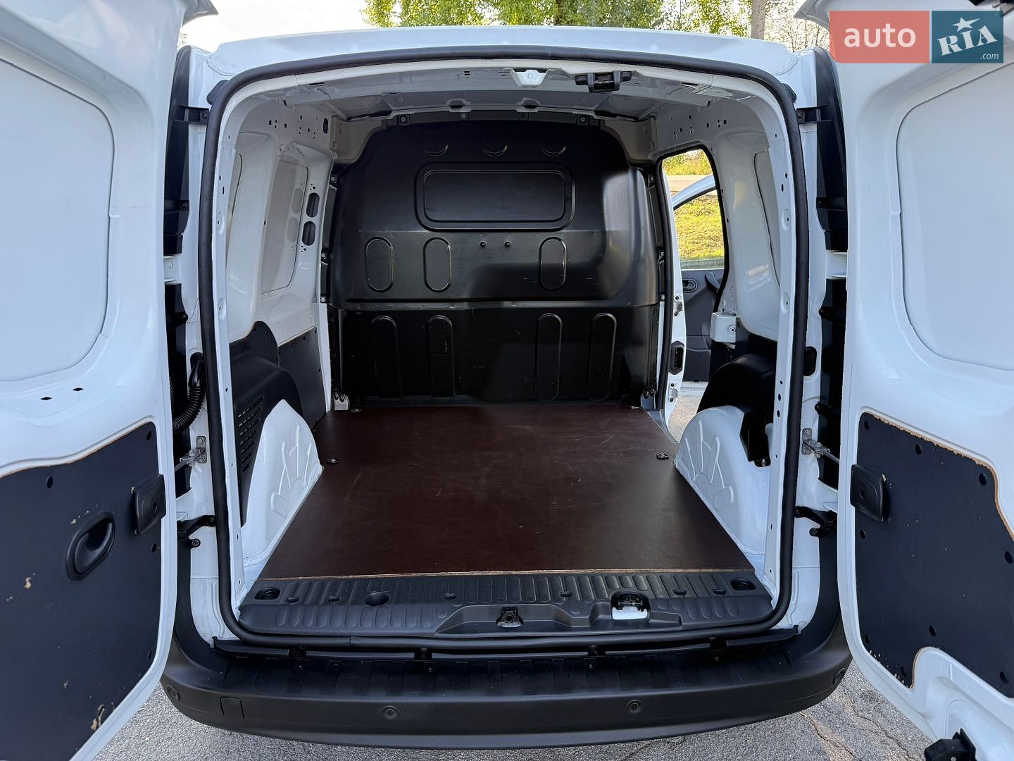 Renault Kangoo 2021 VIN VF1WF000367947203 фото оголошення 56 з 100