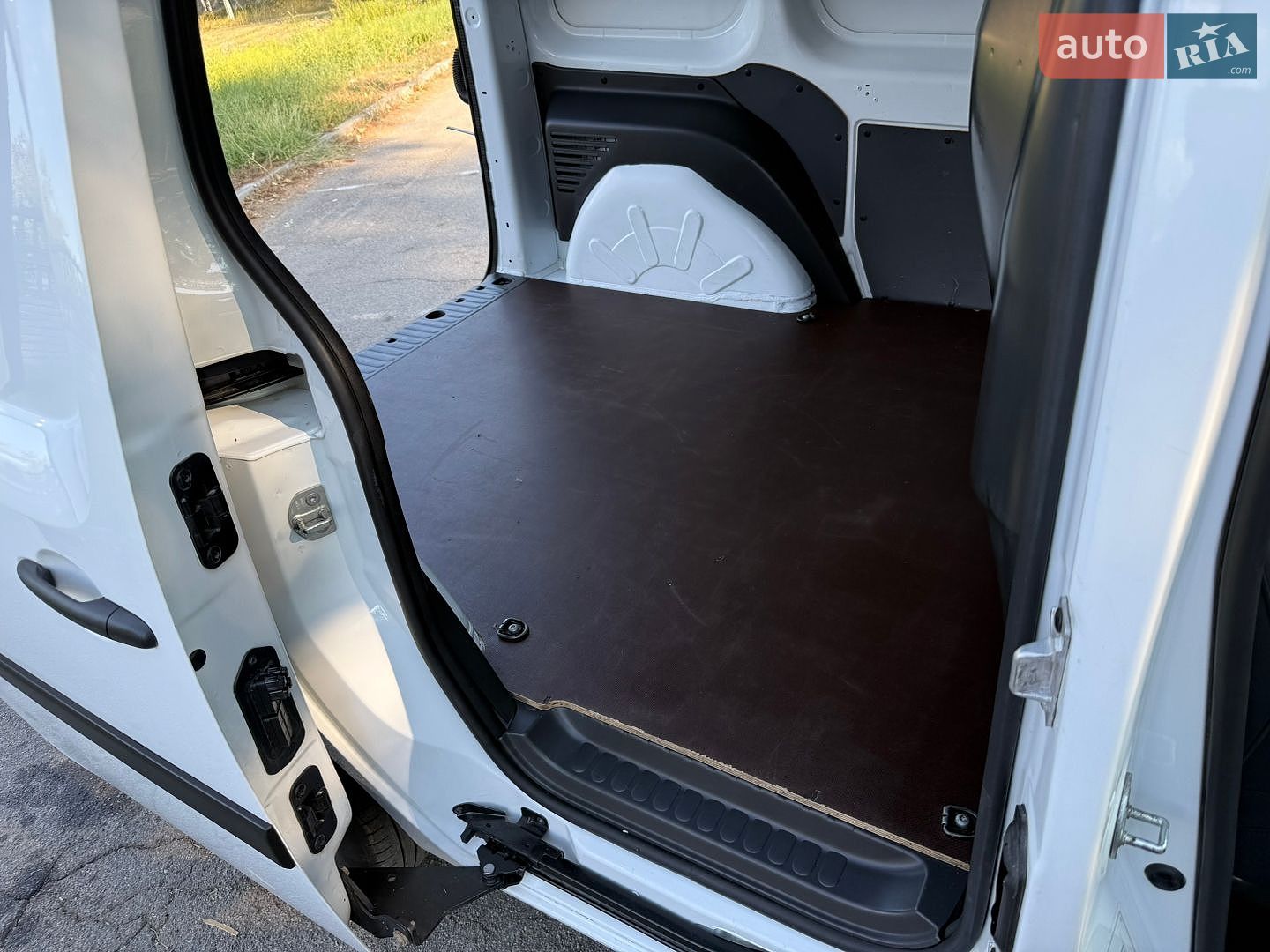 Renault Kangoo 2021 VIN VF1WF000367947203 фото оголошення 65 з 100