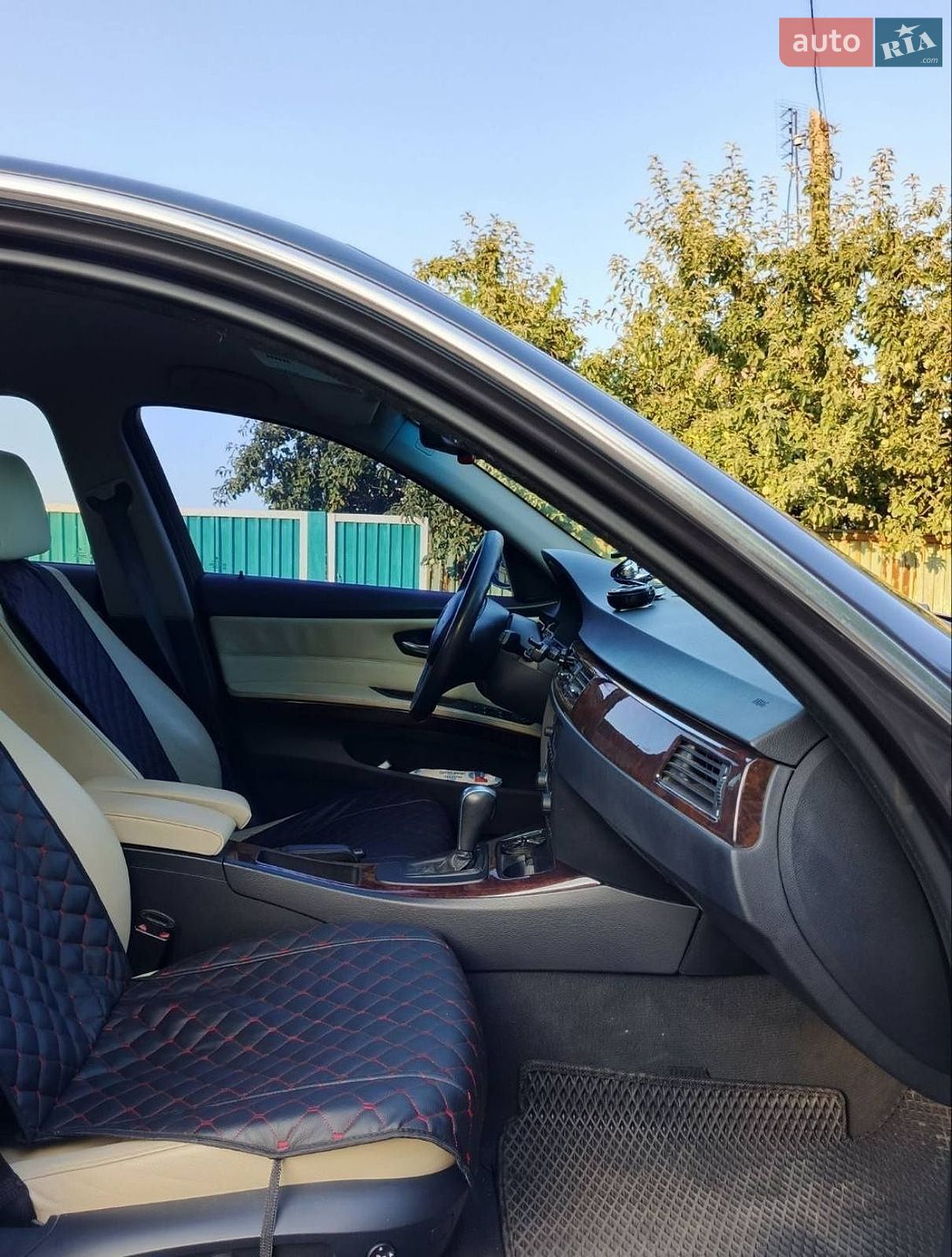 BMW 3 Series 2005 VIN WBAVB11060KT58404 фото оголошення 13 з 19