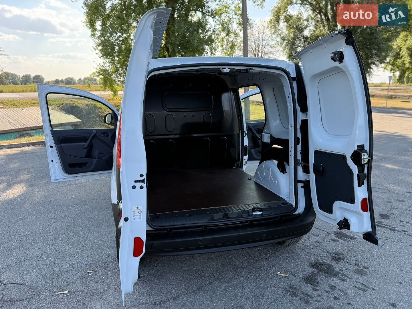 Renault Kangoo 2021 VIN VF1WF000367947203 фото оголошення 88 з 100