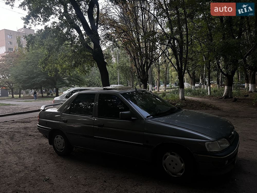 Ford Orion 1992 VIN VS6FXXWPAFNL52350 фото оголошення 3 з 7