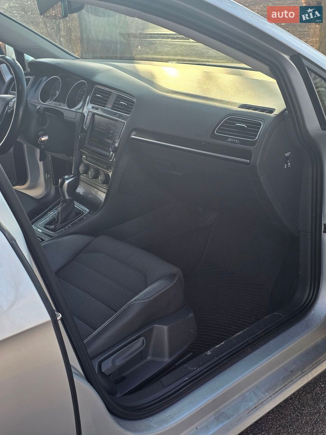 Volkswagen Golf 2016 VIN WVWZZZAUZHP505863 фото оголошення 10 з 12