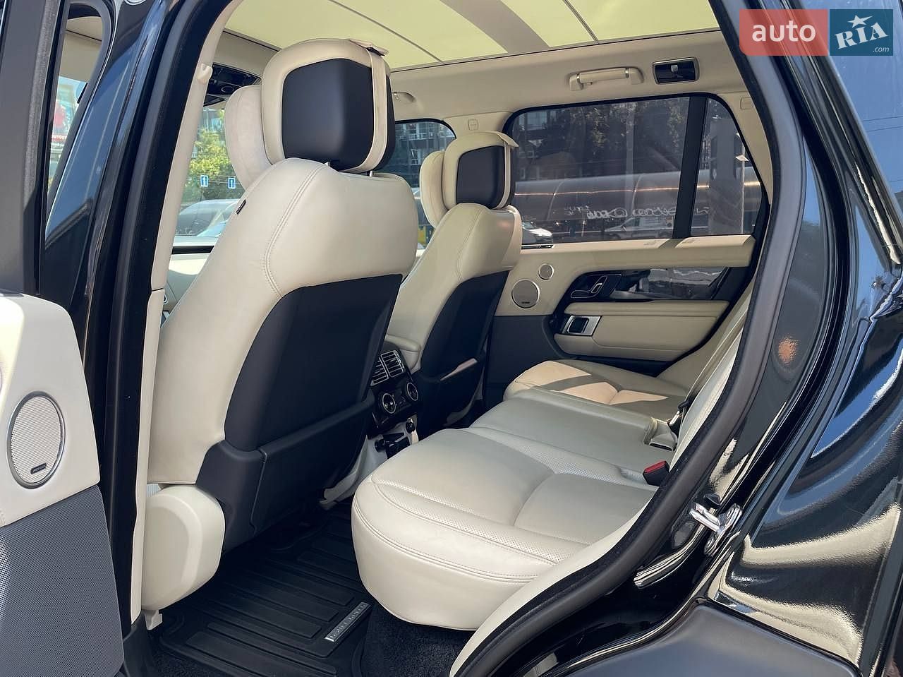 Land Rover Range Rover 2020 VIN SALGA2BK6KA565767 фото оголошення 25 з 47