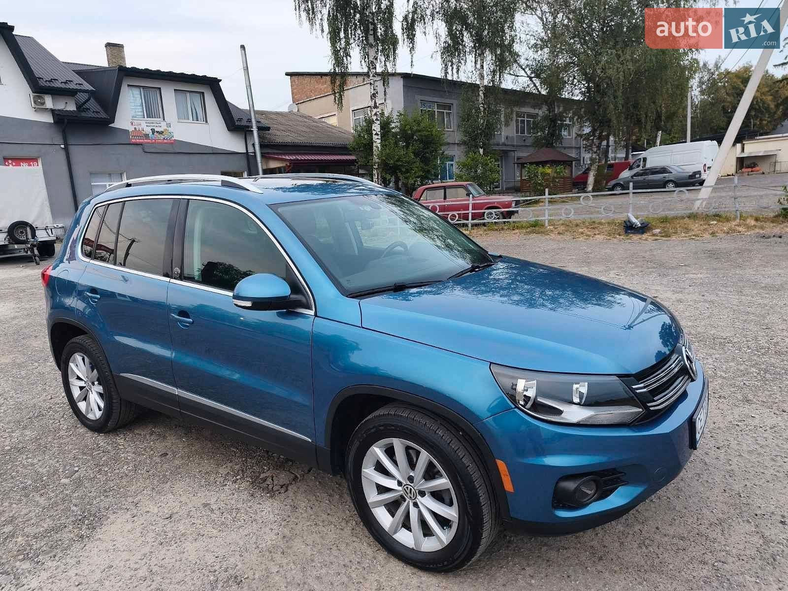 Volkswagen Tiguan 2016 VIN WVGRV7AX8HK021221 фото оголошення 3 з 30