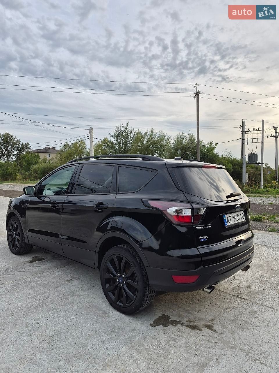 Ford Escape 2016 VIN 1FMCU9G98HUC22084 фото оголошення 3 з 39