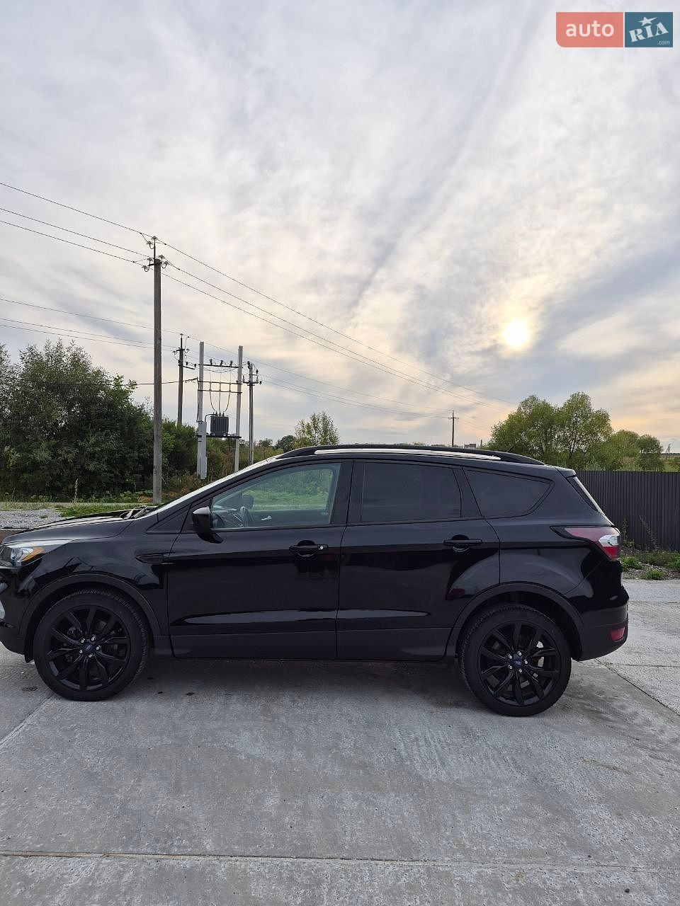 Ford Escape 2016 VIN 1FMCU9G98HUC22084 фото оголошення 6 з 27