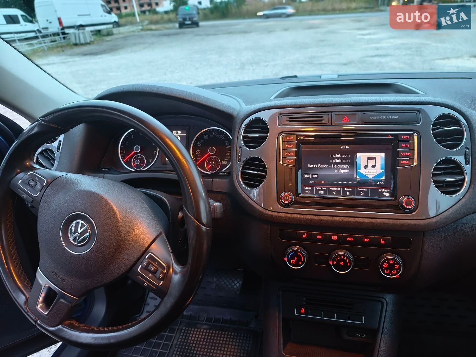 Volkswagen Tiguan 2016 VIN WVGRV7AX8HK021221 фото оголошення 20 з 30