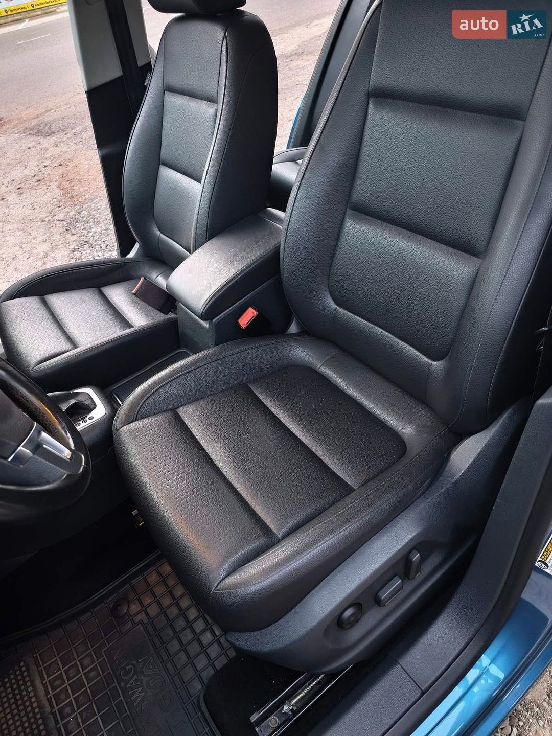 Volkswagen Tiguan 2016 VIN WVGRV7AX8HK021221 фото оголошення 22 з 30