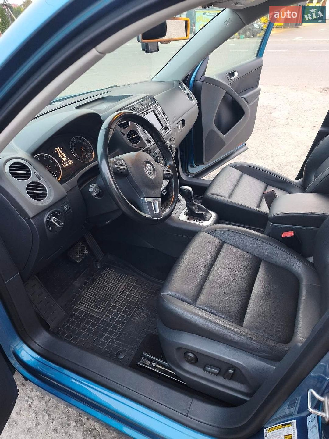 Volkswagen Tiguan 2016 VIN WVGRV7AX8HK021221 фото оголошення 23 з 30