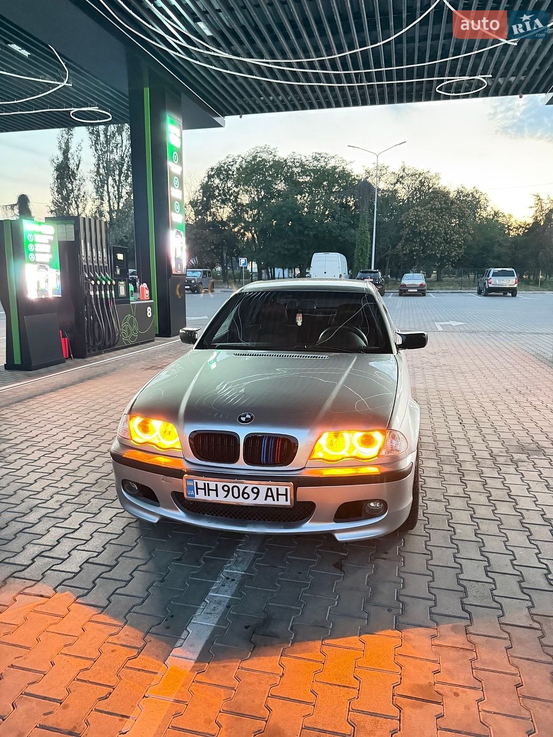 BMW 3 Series 2000 VIN WBAAV510X0JT46338 фото оголошення 3 з 26