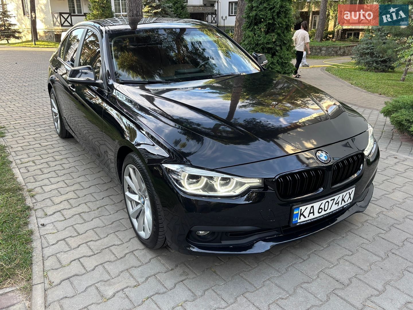 BMW 3 Series 2017 VIN WBA8E5G59JNU46829 фото оголошення 3 з 48