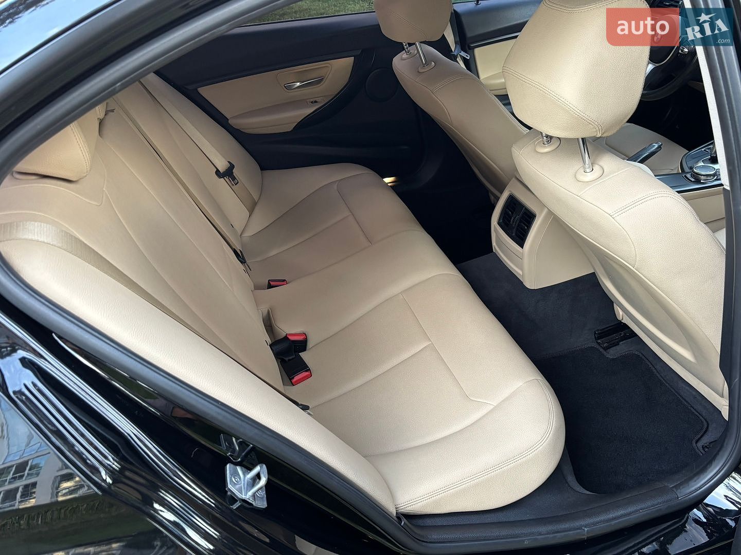 BMW 3 Series 2017 VIN WBA8E5G59JNU46829 фото оголошення 43 з 48