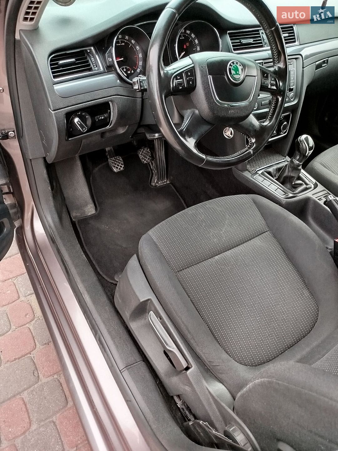Skoda Superb 2012 VIN TMBJJ73T3D9012760 фото оголошення 8 з 8