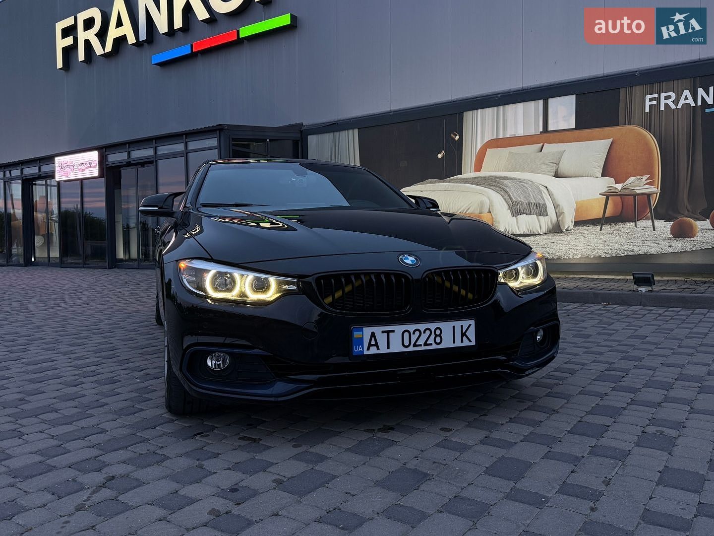 BMW 4 Series 2018 VIN WBA4J1C5XKBM18209 фото оголошення 2 з 44