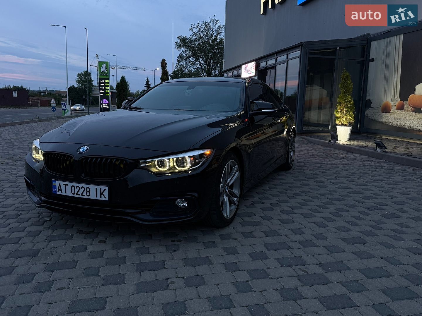 BMW 4 Series 2018 VIN WBA4J1C5XKBM18209 фото оголошення 6 з 44