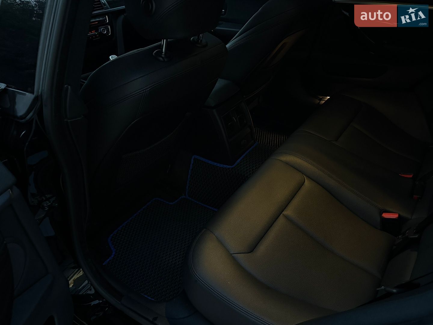 BMW 4 Series 2018 VIN WBA4J1C5XKBM18209 фото оголошення 37 з 44