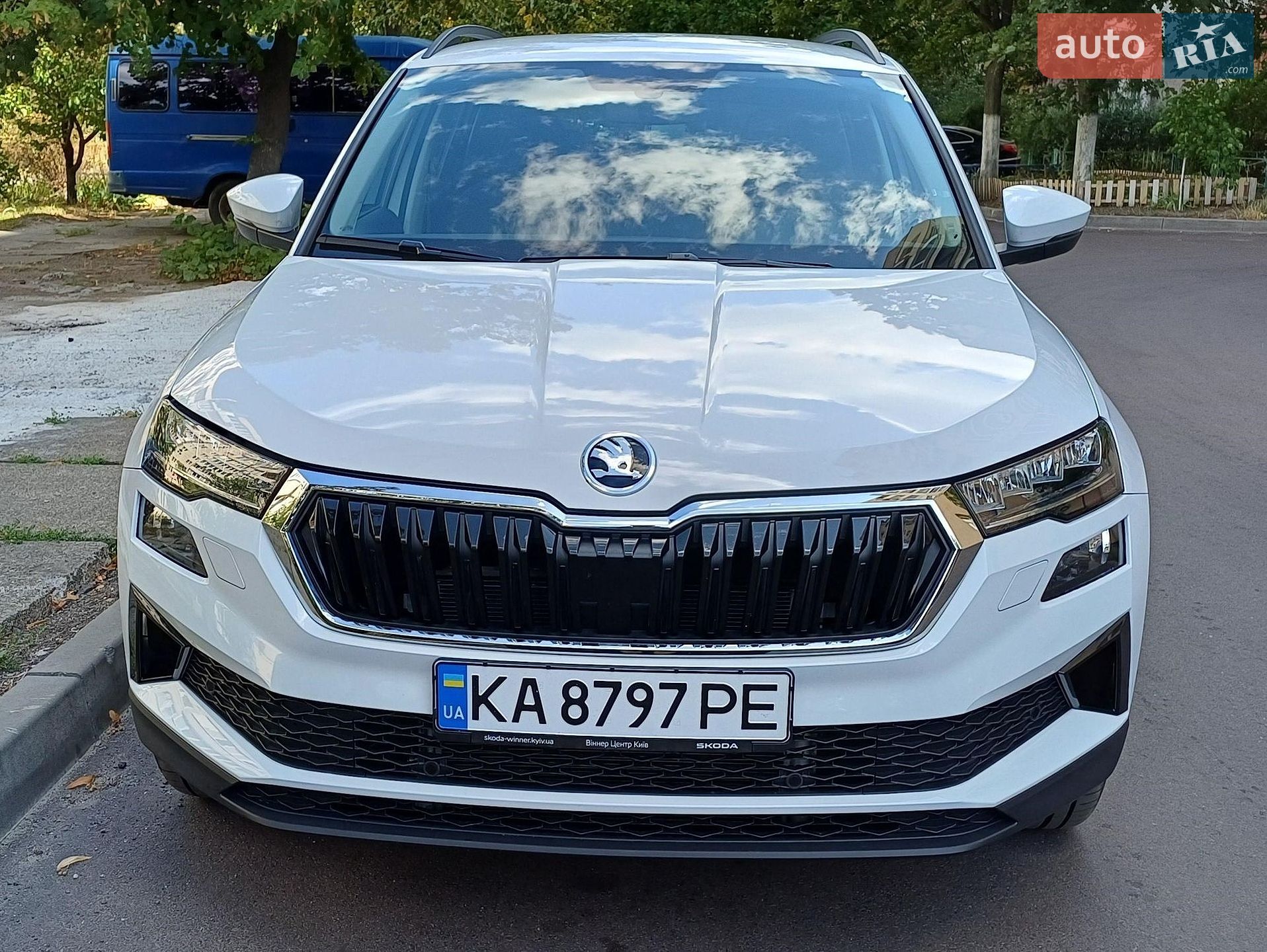 Skoda Karoq 2025 VIN TMBJC7NU2SB200417 фото оголошення 2 з 8