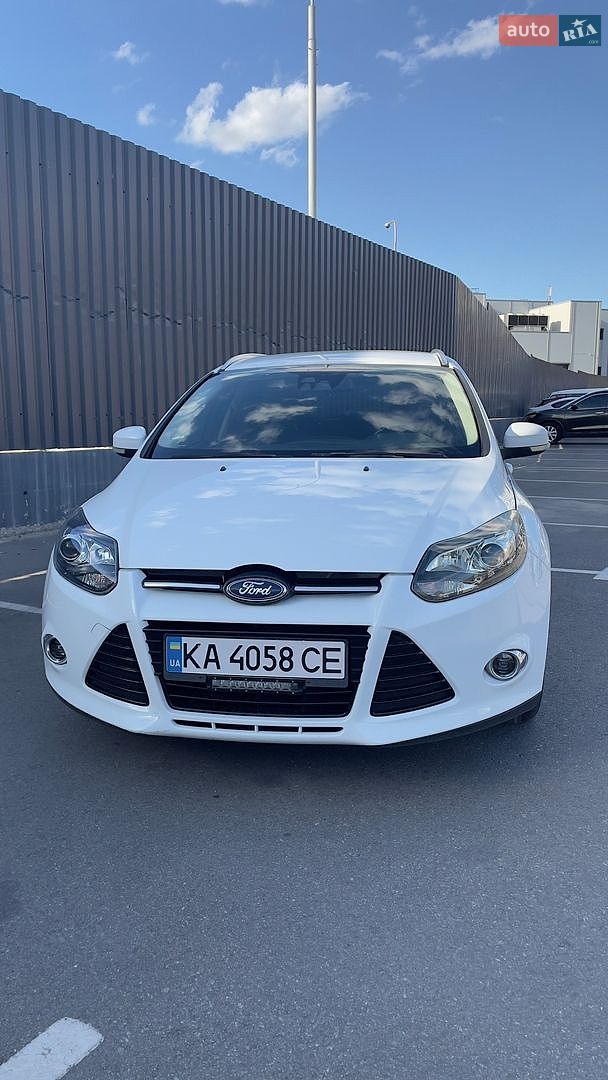 Ford Focus 2013 VIN WF0LXXGCBLDU79492 фото оголошення 5 з 25