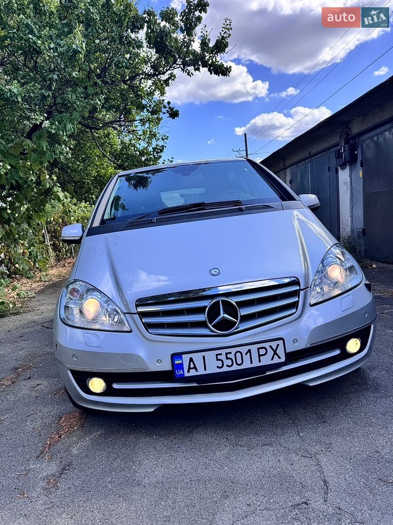 Mercedes-Benz A-Class 2011 VIN WDD1690322J958392 фото оголошення 15 з 35