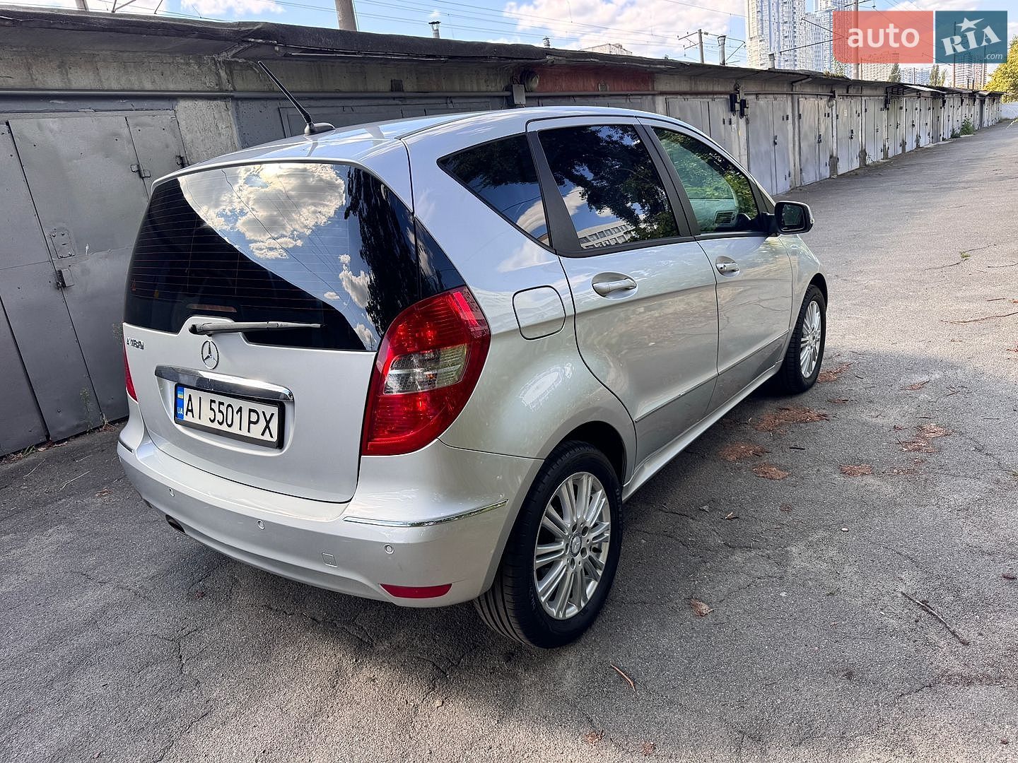 Mercedes-Benz A-Class 2011 VIN WDD1690322J958392 фото оголошення 9 з 35