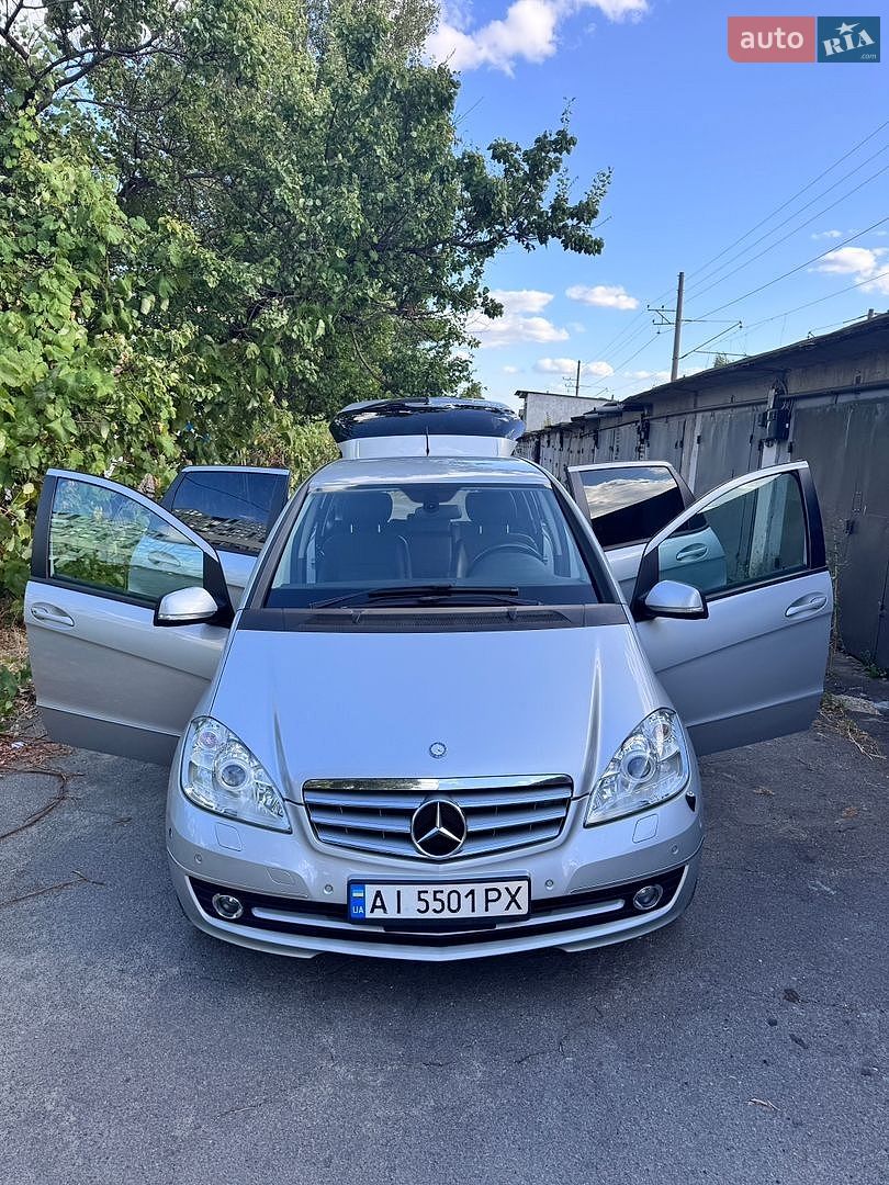 Mercedes-Benz A-Class 2011 VIN WDD1690322J958392 фото оголошення 16 з 35