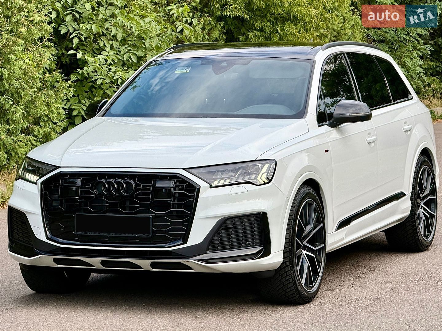 Audi Q7 2021 VIN WAUZZZ4M8ND009881 фото оголошення 5 з 94