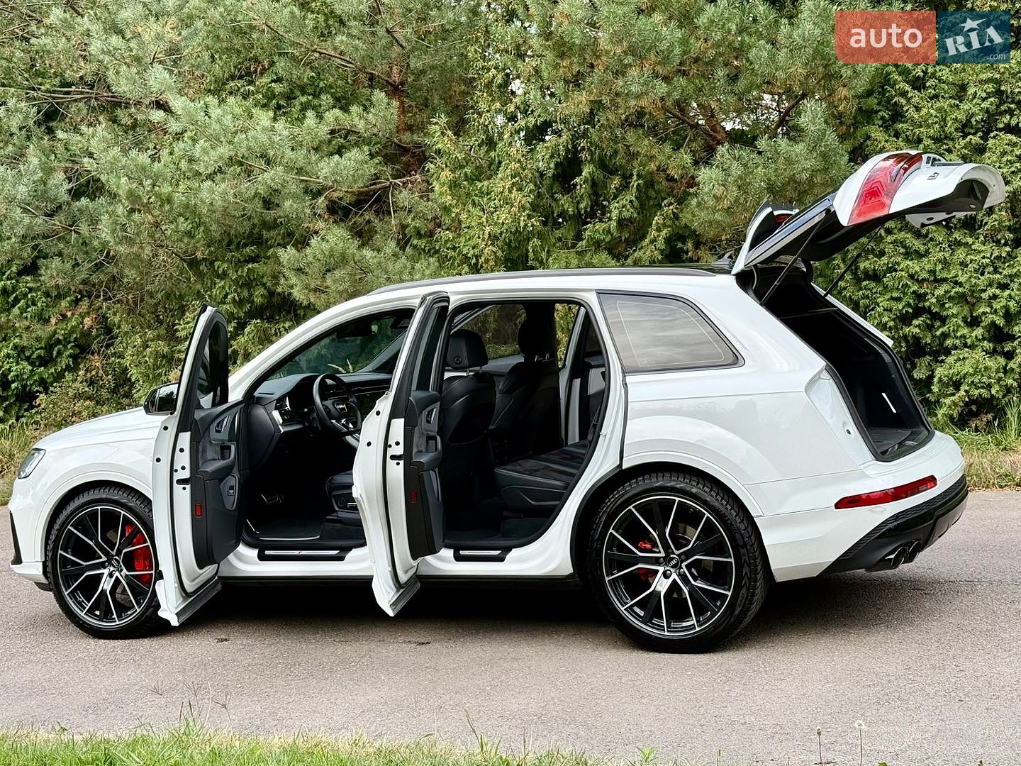 Audi Q7 2021 VIN WAUZZZ4M8ND009881 фото оголошення 20 з 94