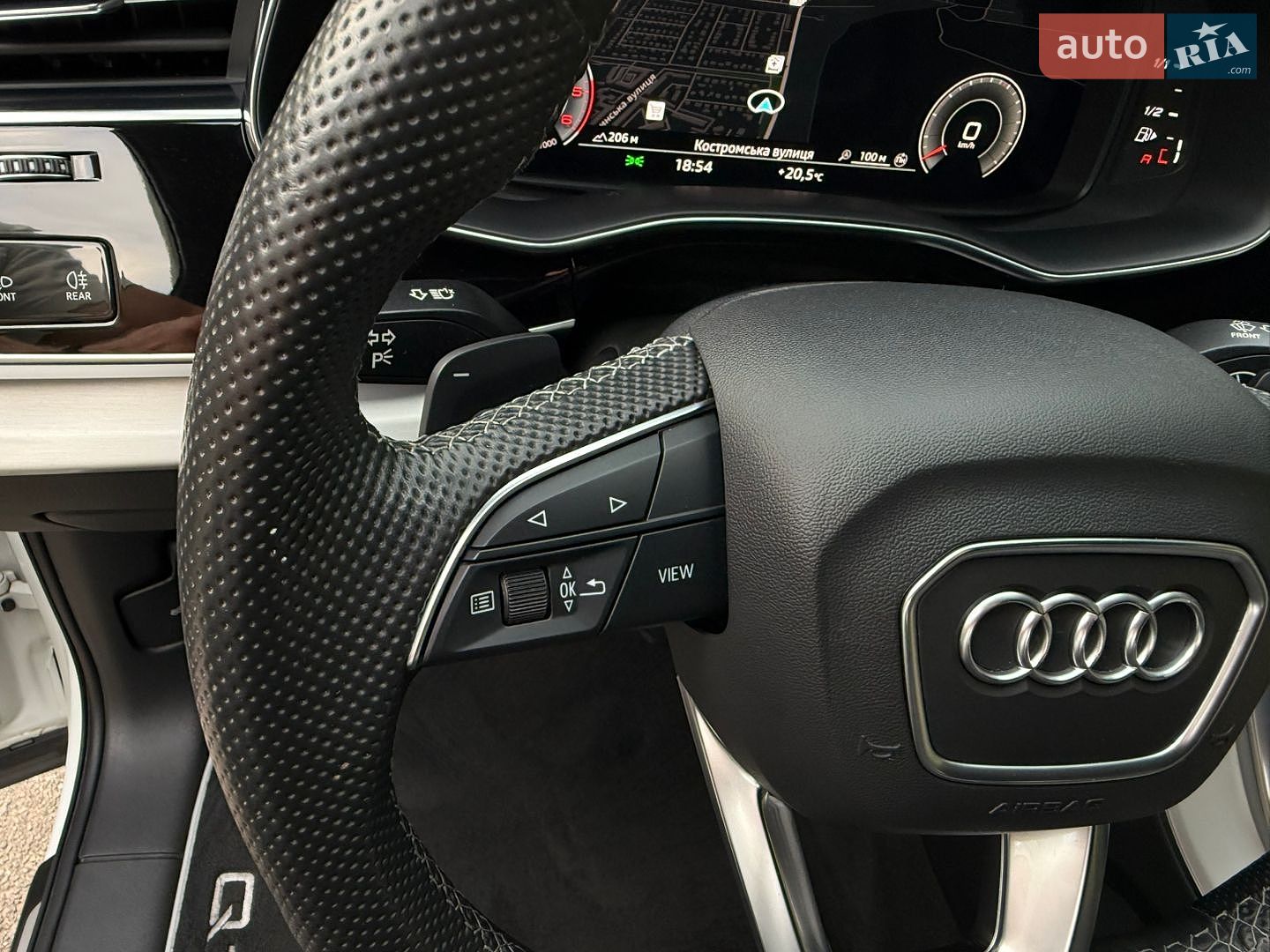 Audi Q7 2021 VIN WAUZZZ4M8ND009881 фото оголошення 29 з 94