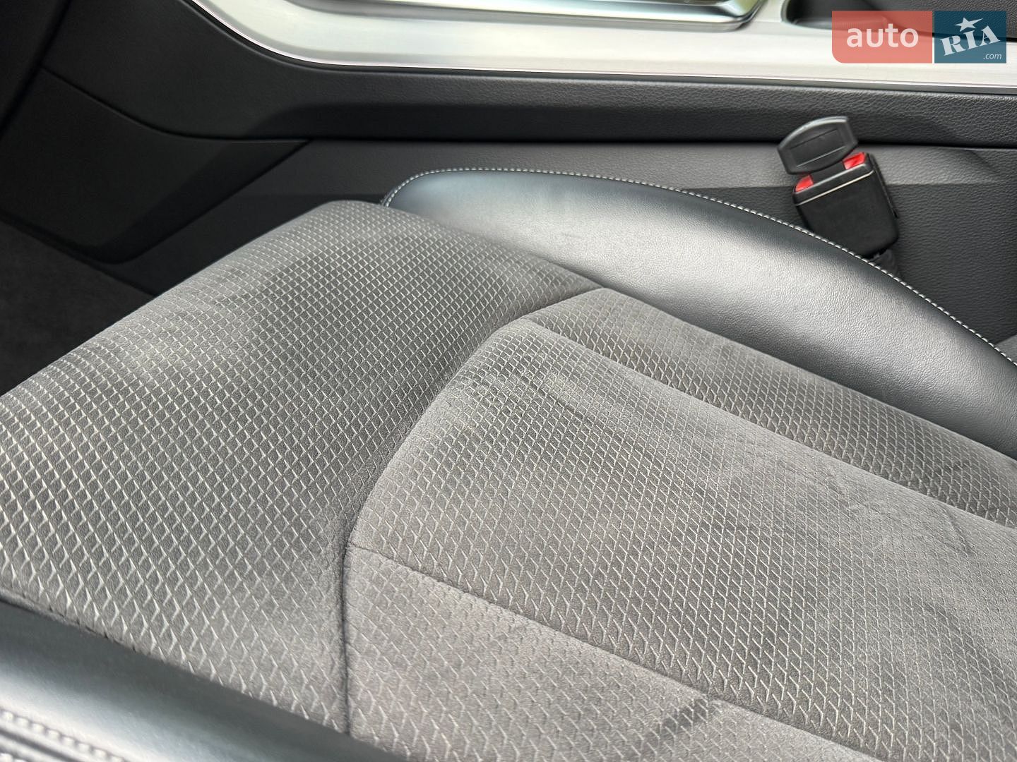 Audi Q7 2021 VIN WAUZZZ4M8ND009881 фото оголошення 37 з 94