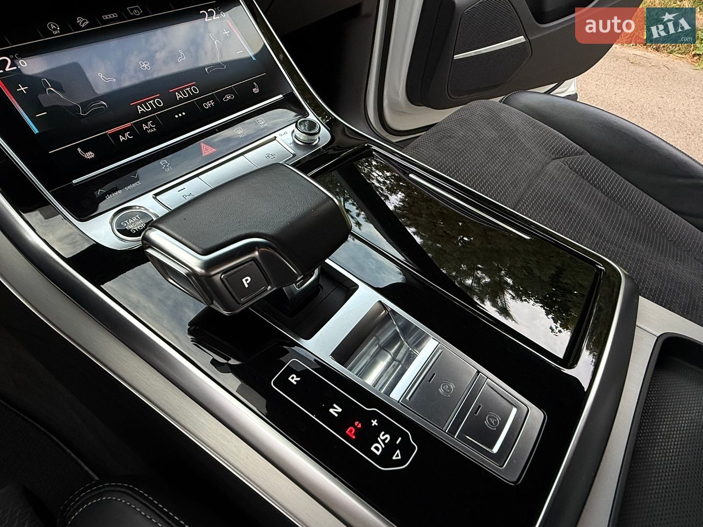 Audi Q7 2021 VIN WAUZZZ4M8ND009881 фото оголошення 42 з 94