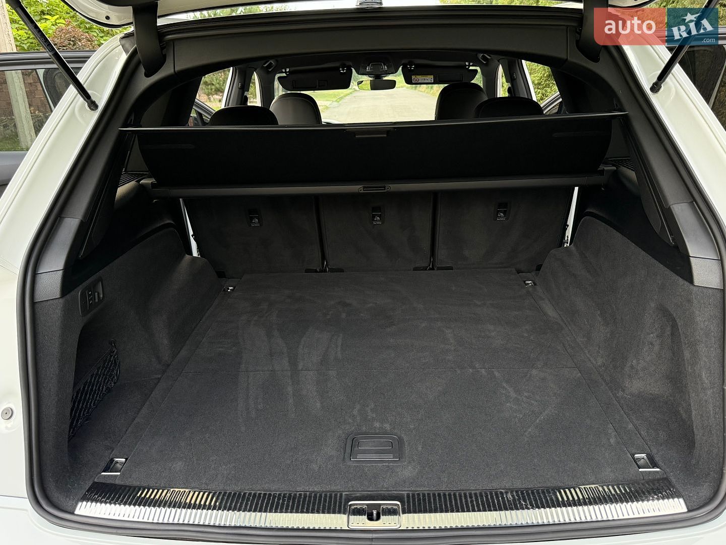 Audi Q7 2021 VIN WAUZZZ4M8ND009881 фото оголошення 73 з 94