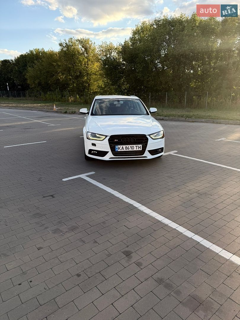 Audi A4 2015 VIN WAUAFAFL6GN003425 фото оголошення 32 з 82