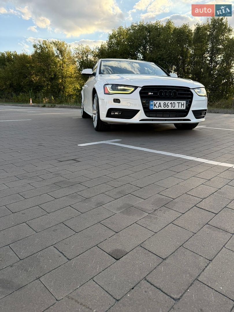Audi A4 2015 VIN WAUAFAFL6GN003425 фото оголошення 2 з 82
