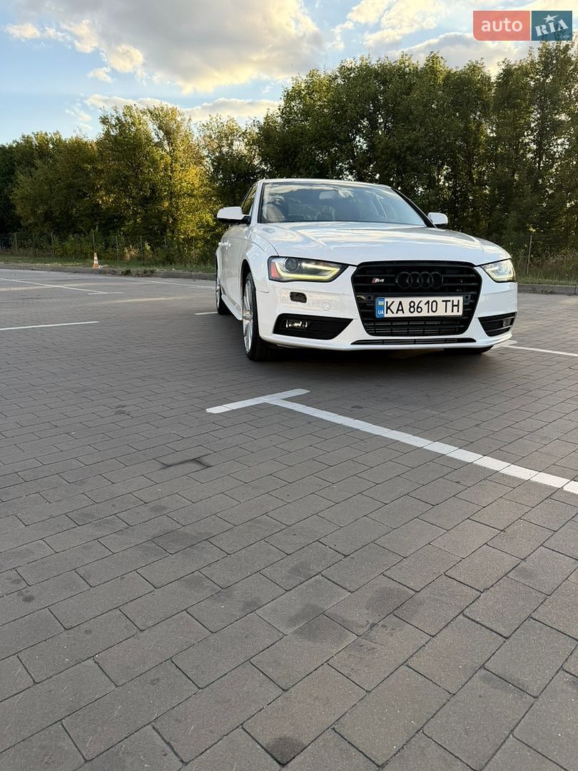 Audi A4 2015 VIN WAUAFAFL6GN003425 фото оголошення 3 з 82