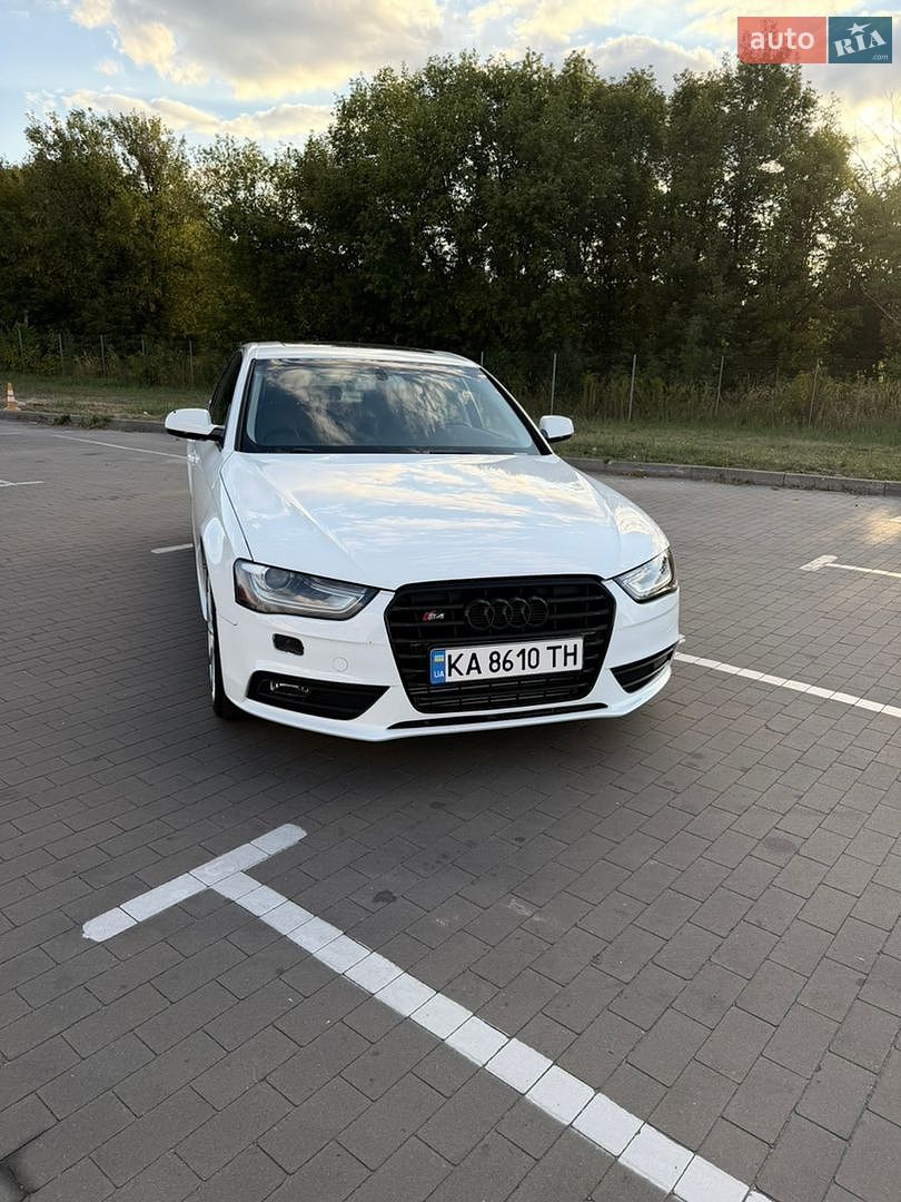 Audi A4 2015 VIN WAUAFAFL6GN003425 фото оголошення 35 з 82