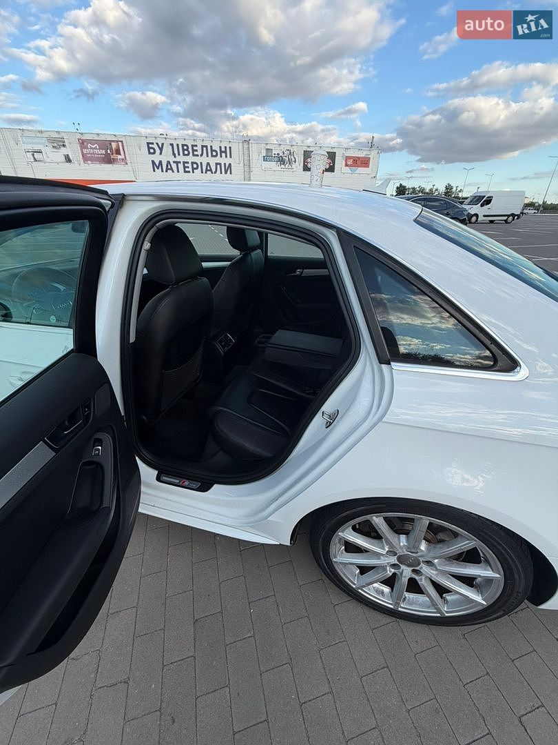 Audi A4 2015 VIN WAUAFAFL6GN003425 фото оголошення 60 з 82