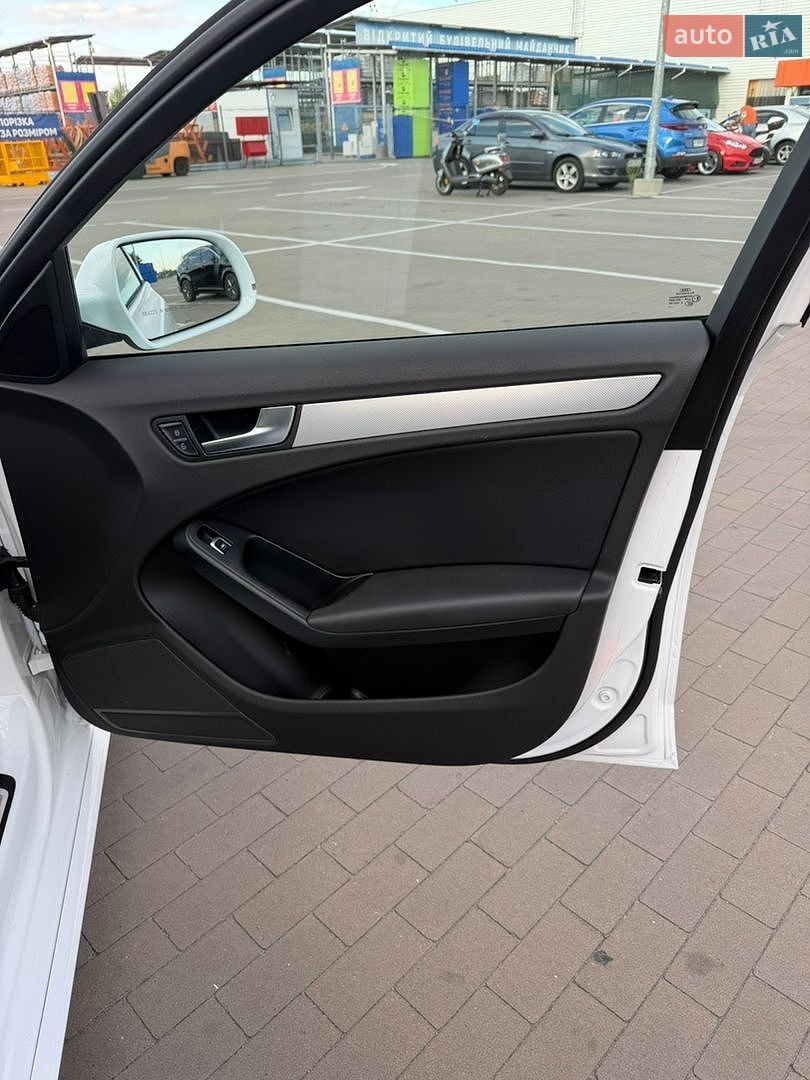 Audi A4 2015 VIN WAUAFAFL6GN003425 фото оголошення 69 з 82