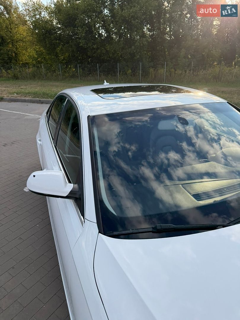 Audi A4 2015 VIN WAUAFAFL6GN003425 фото оголошення 16 з 82