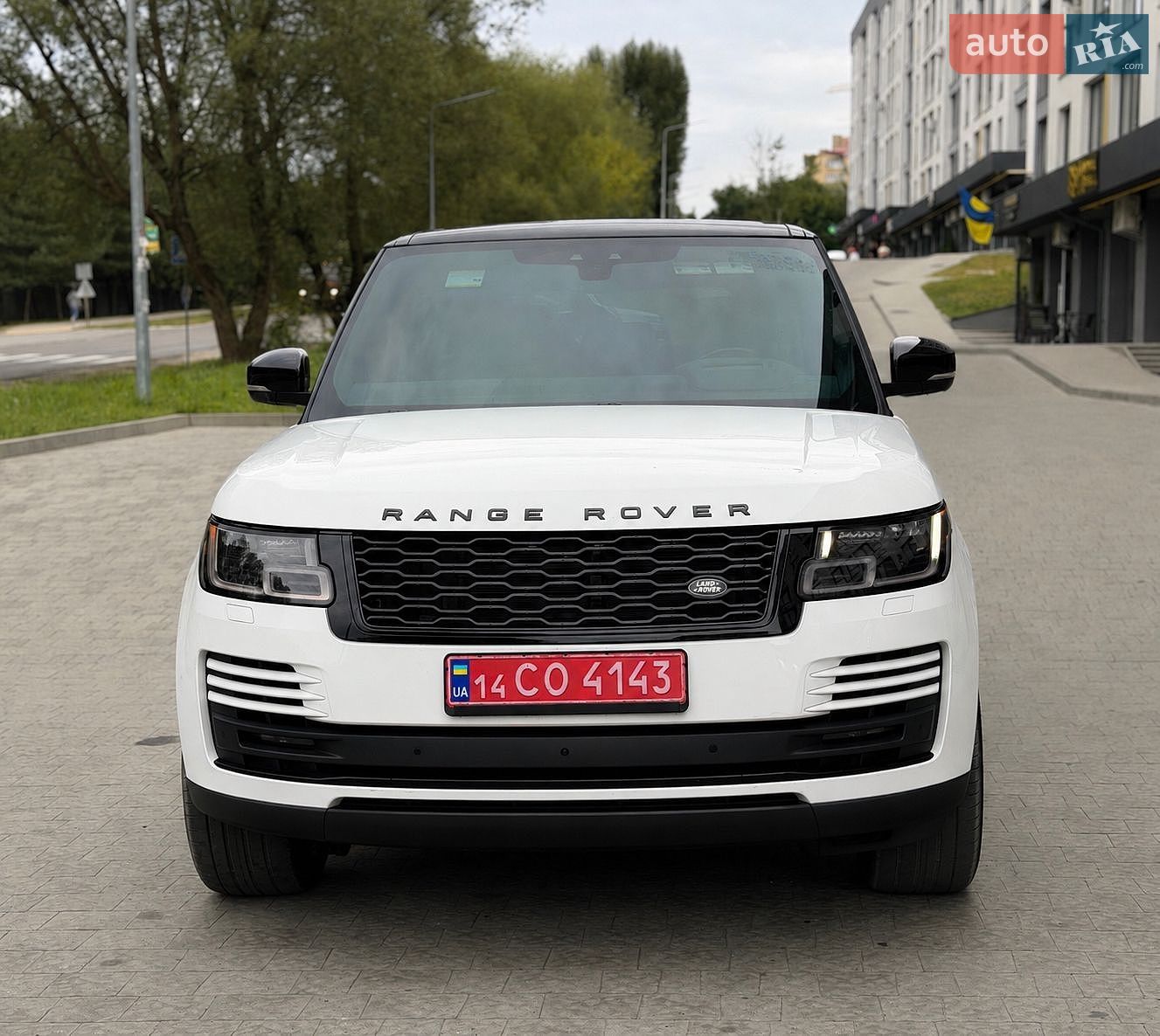 Land Rover Range Rover 2018 VIN SALGS2RE5JA393890 фото оголошення 2 з 17