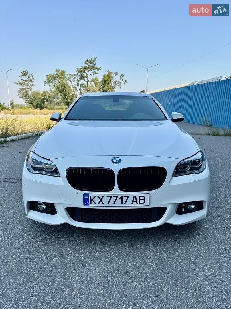 BMW 5 Series 2015 VIN WBA5B3C54FD548865 фото оголошення 11 з 26